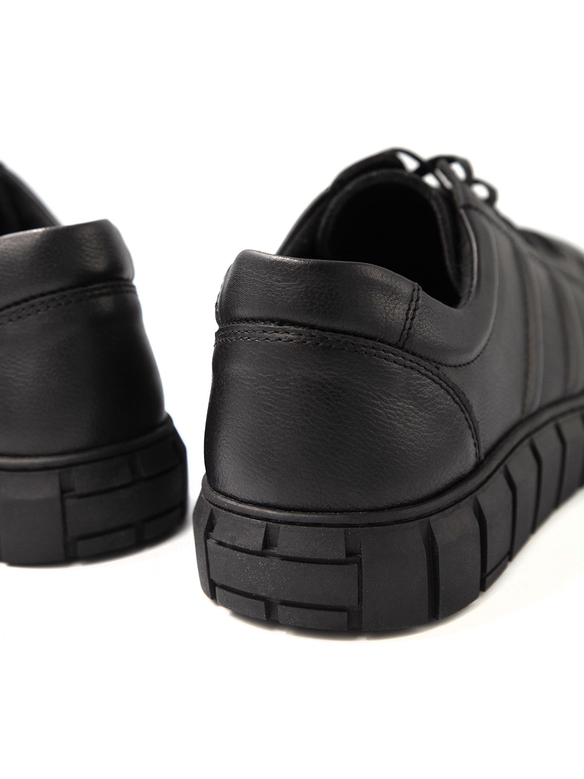 Μαύρα αθλητικά δερμάτινα παπούτσια - 81097 - € 51.74 img4