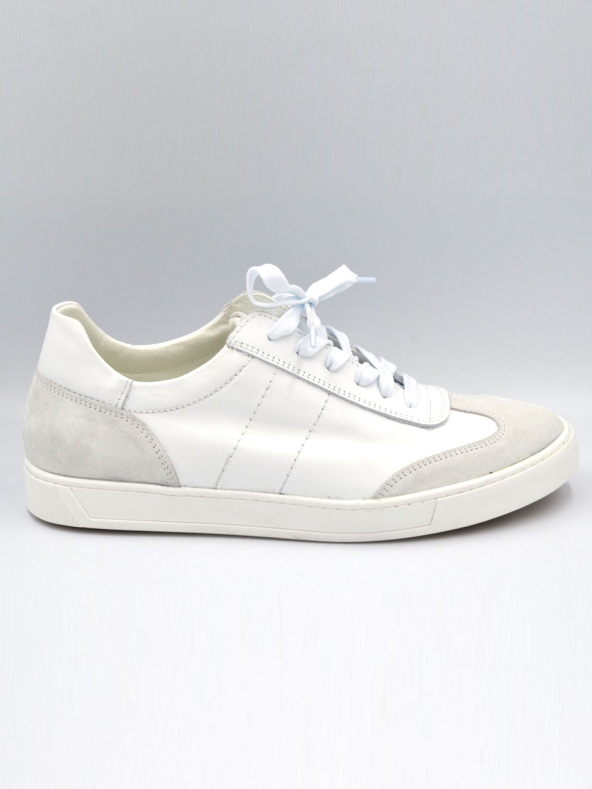 Λευκά δερμάτινα αθλητικά παπούτσια - 81103 - € 78.18 img2