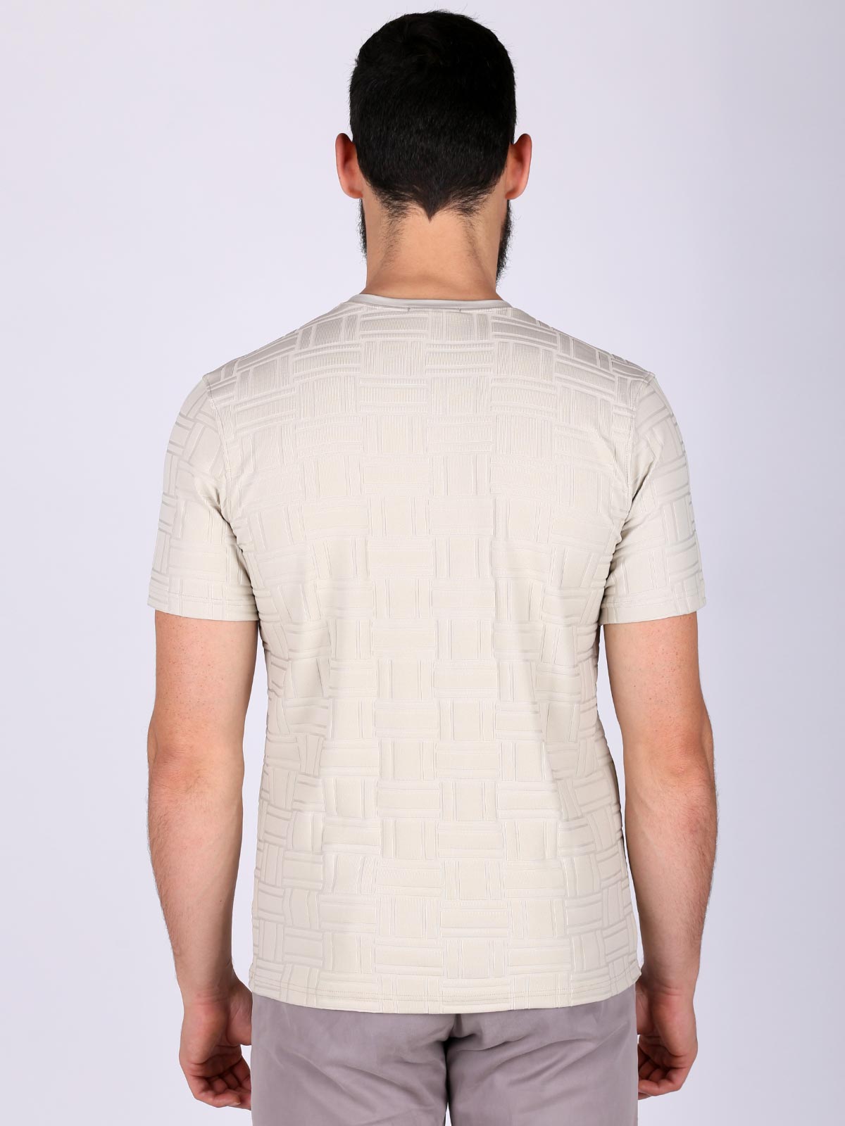 beige tshirt with embossed lines  - 88014 € 6.75 img2