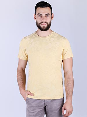  tshirt σε απαλό κίτρινο paisley  - 88019 - € 6.75