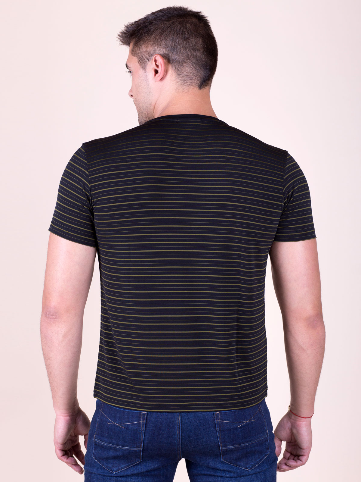  tshirt in black with green stripe  - 88023 € 6.75 img2