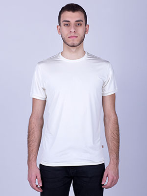  light beige tshirt  - 89015 - € 5.62