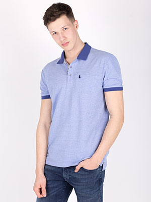 Κοντομάνικη μπλούζα με τσέπη - 93375 - € 32.62