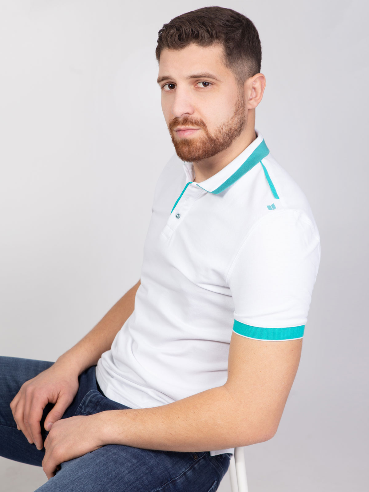 Short sleeve blouse in white and turquoi - 93395 € 24.75 img2