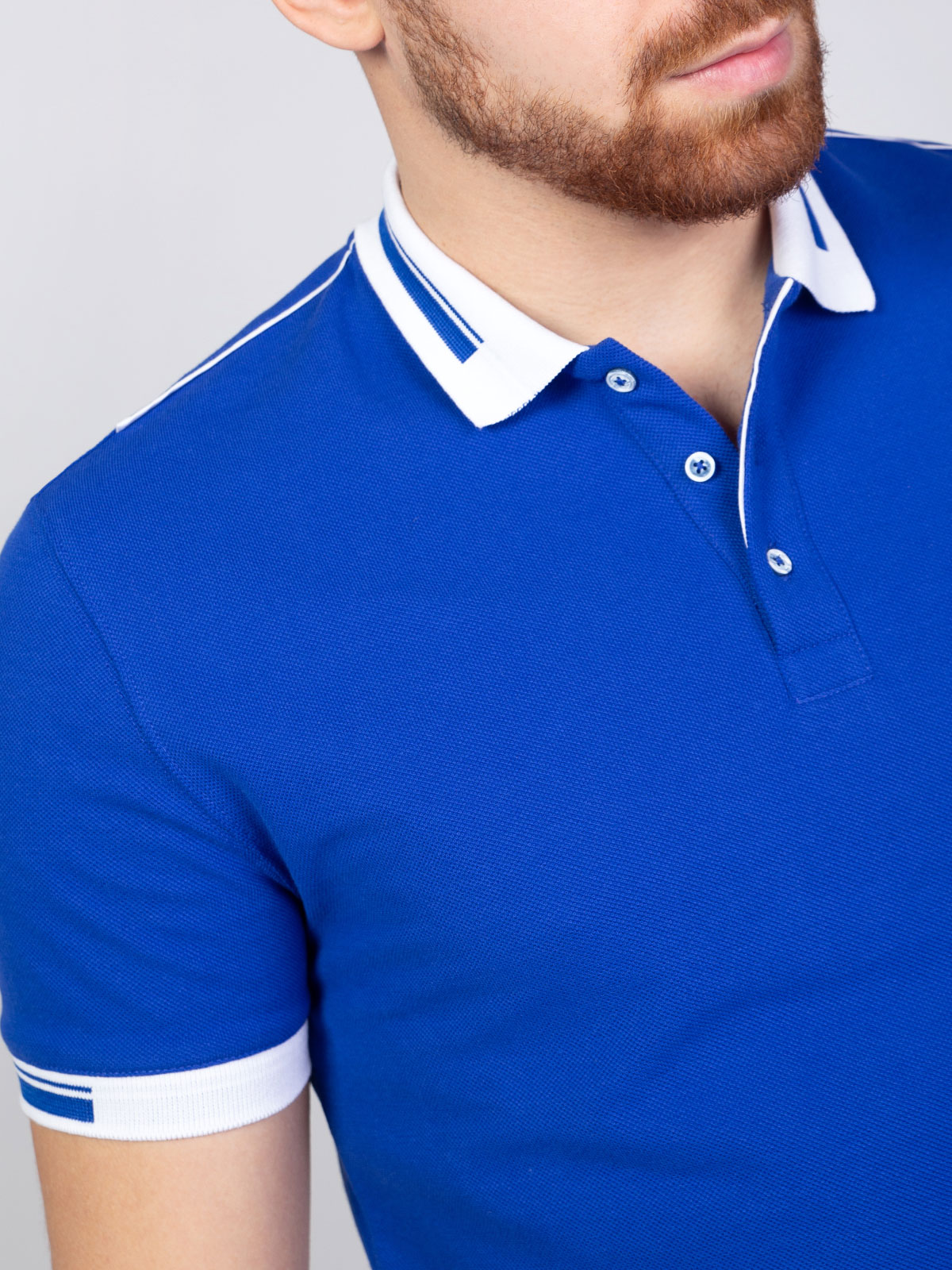 Μπλούζα σε μπλε royal με γιακά σε λευκό - 93398 € 20.25 img3