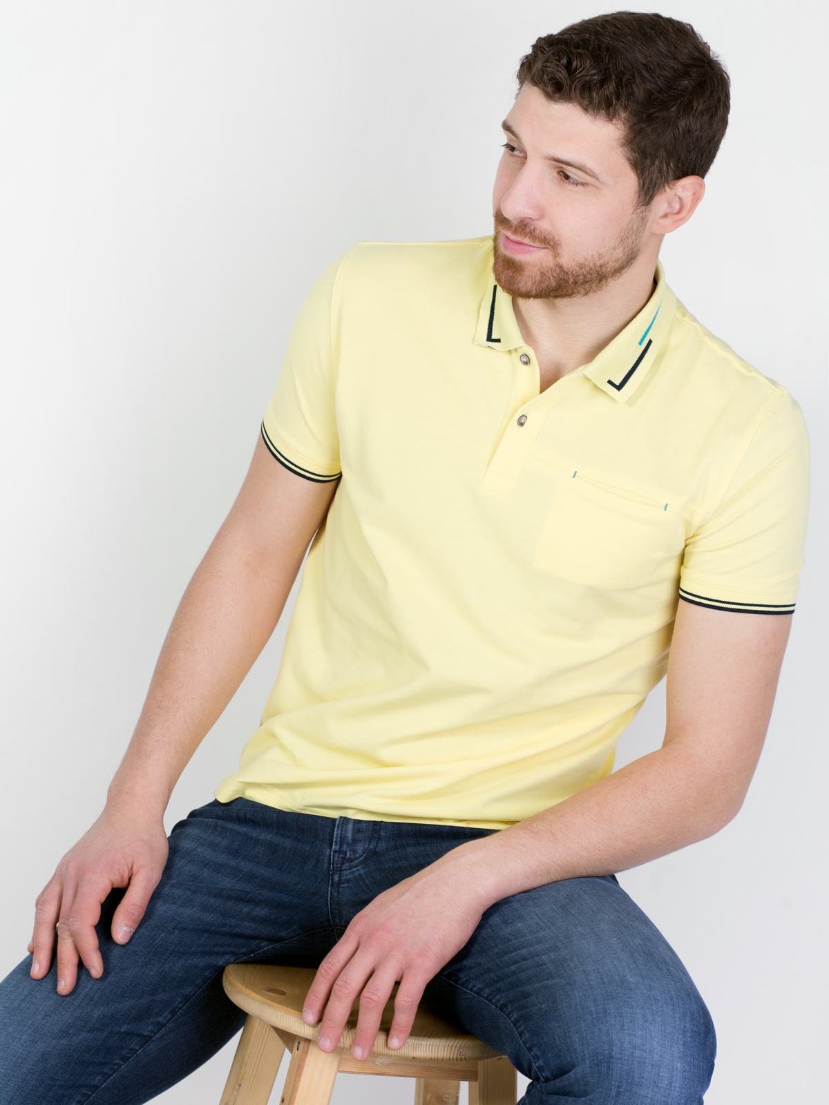 Ανοιχτό κίτρινη μπλούζα με χρωματιστά σ - 93405 € 21.93 img3