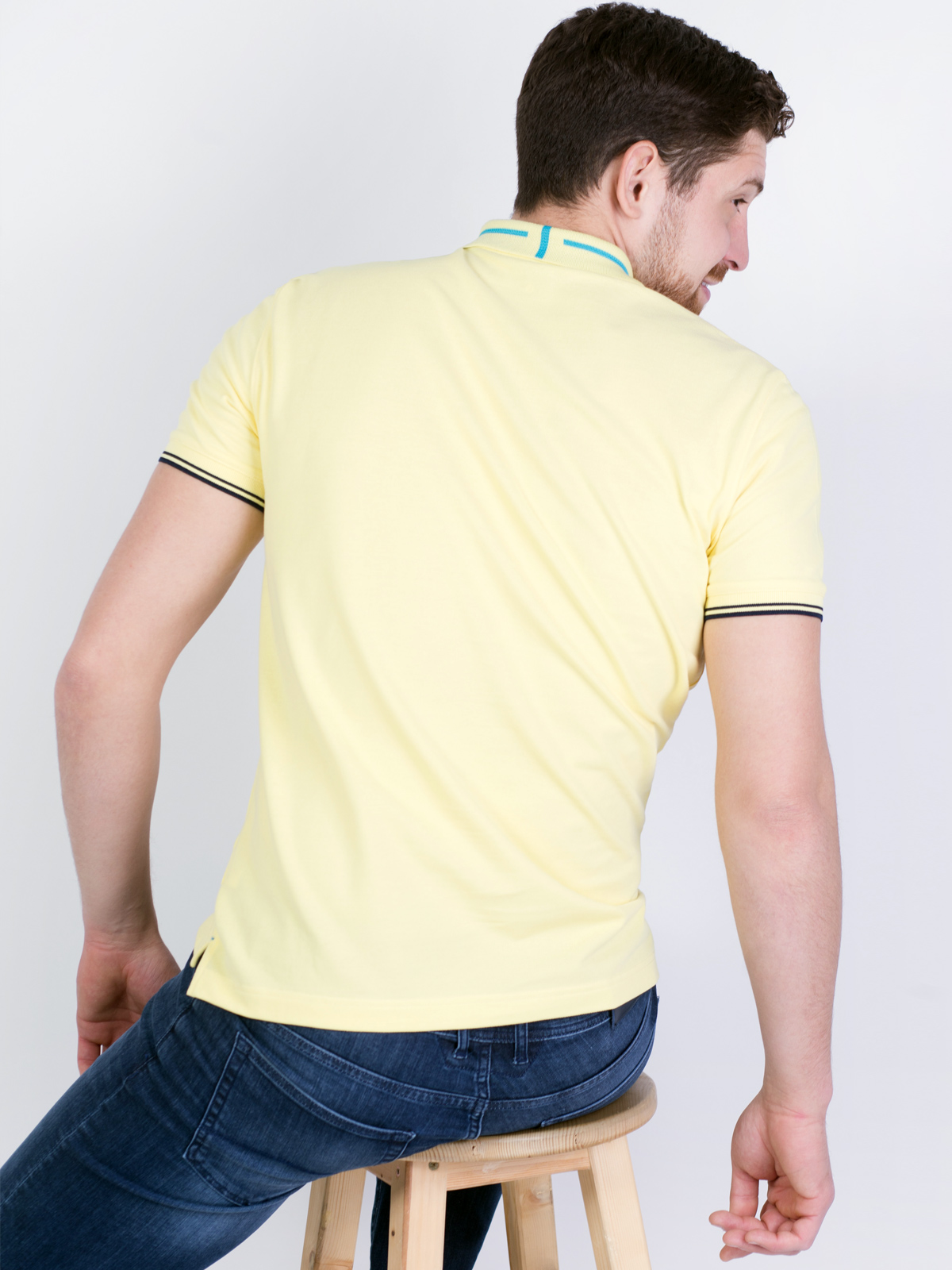 Ανοιχτό κίτρινη μπλούζα με χρωματιστά σ - 93405 € 21.93 img4