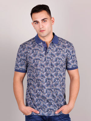 Tshirt in blue with paisley print - 93426 - € 40.49