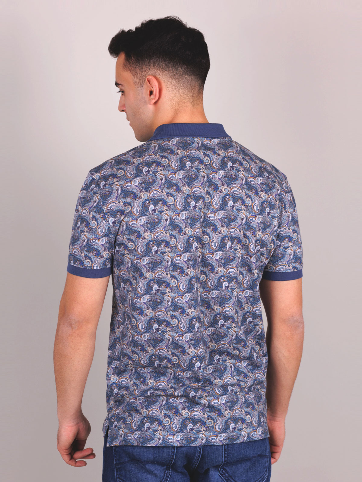 Tshirt in blue with paisley print - 93426 € 40.49 img2