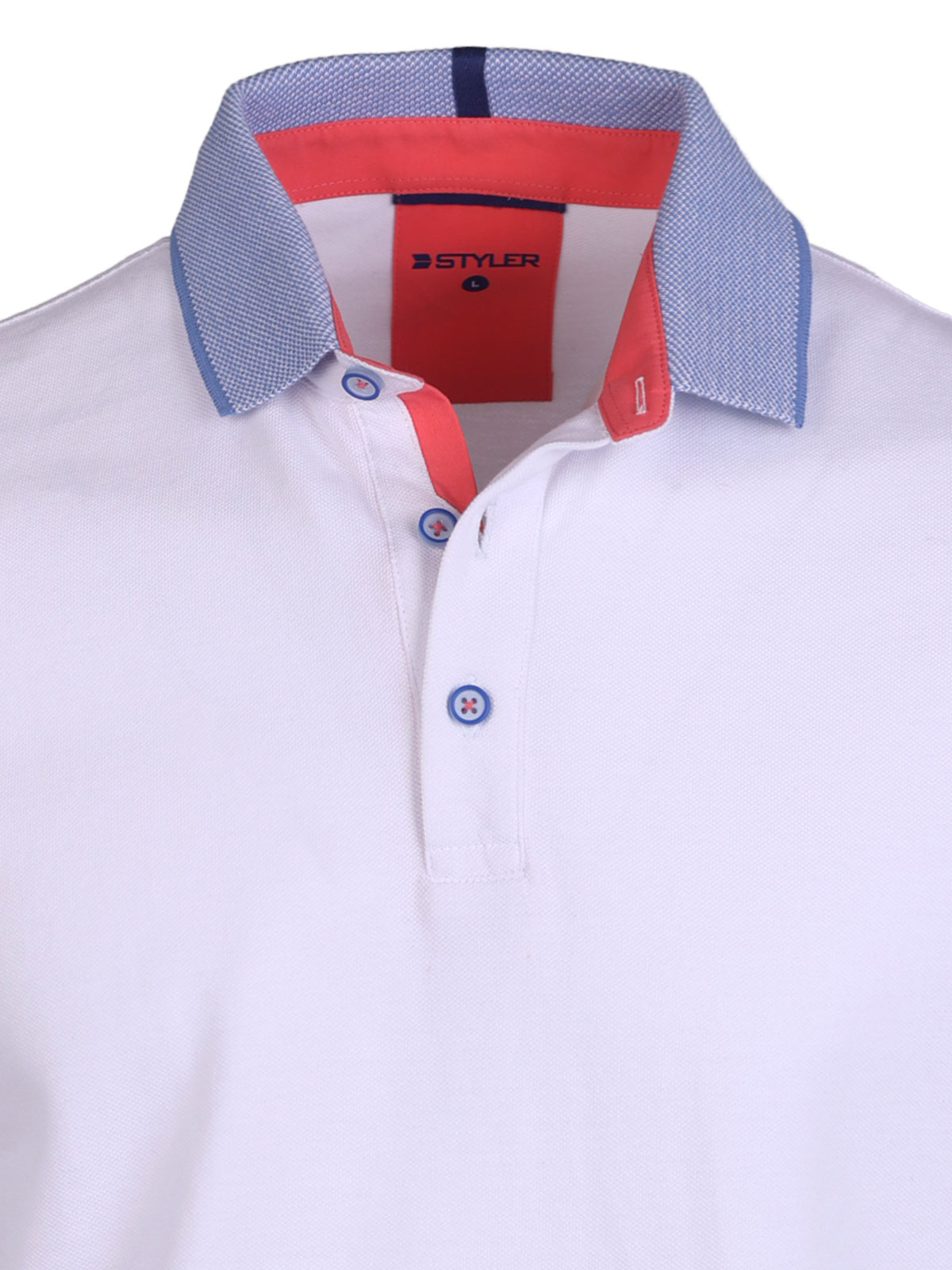 Μπλούζα σε λευκό χρώμα με γιακά αντίθεση - 93437 € 38.81 img2