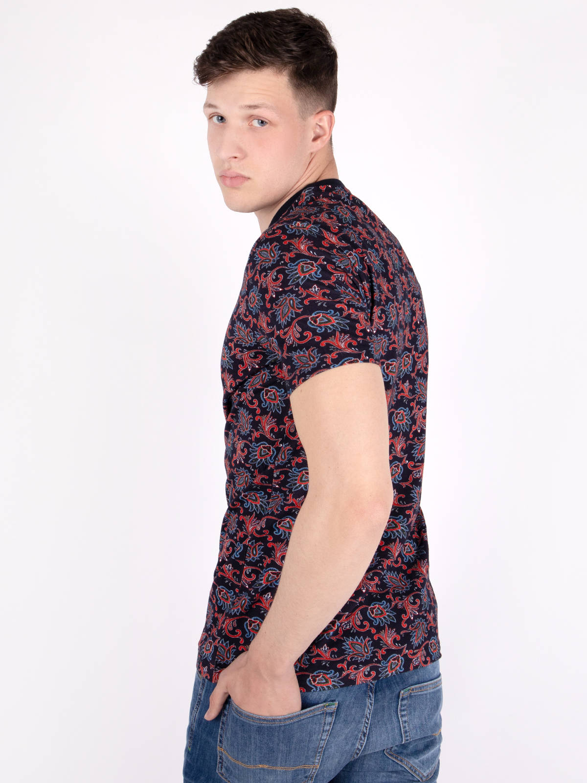 Tshirt in navy blue with floral motifs - 95360 € 16.31 img2