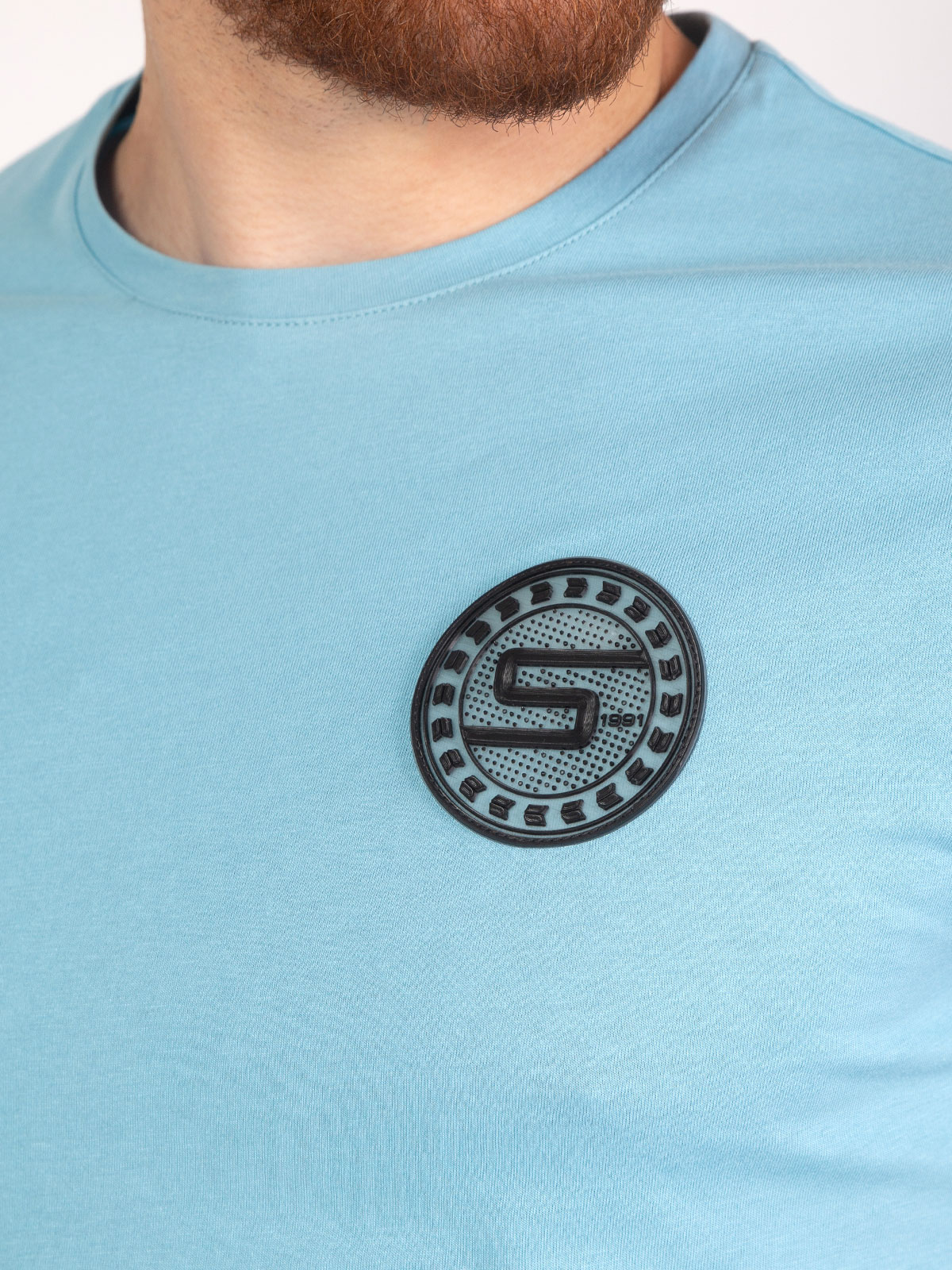 Light blue tshirt with a round patch - 96381 € 11.81 img4