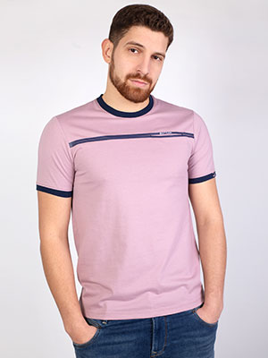 Tshirt in light purple with blue accent - 96390 - € 12.37