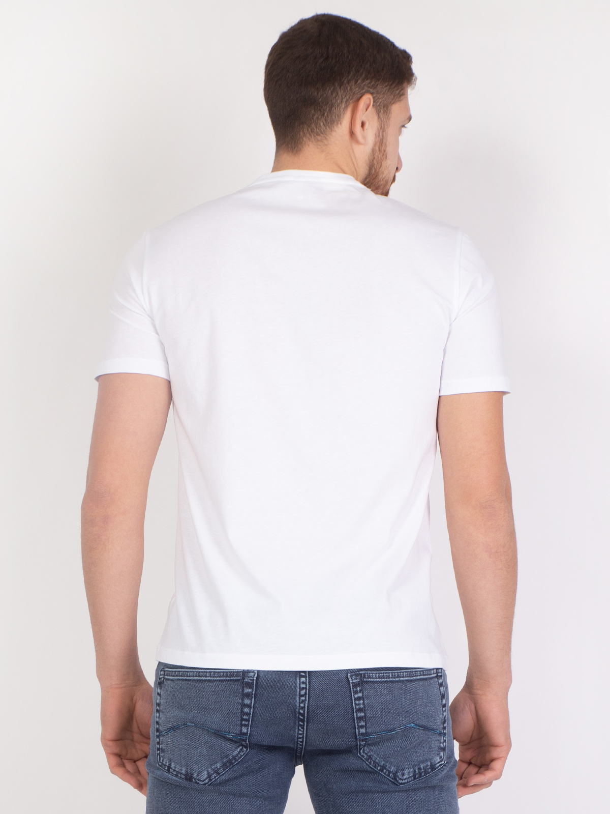 Tricou alb cu pătrate cu puncte colorat - 96397 € 27.56 img4