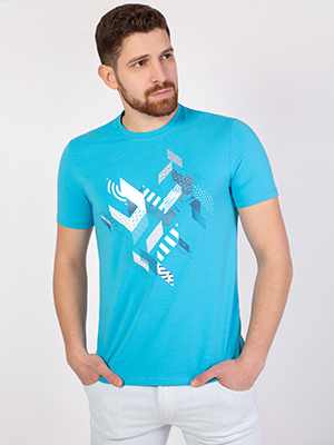 Μπλε μπλουζάκι με στάμπα σε λευκό και μ - 96400 - € 16.31