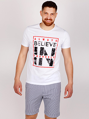 Tshirt with print in black and red - 96412 - € 16.31