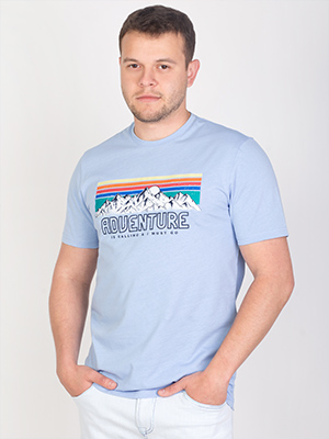 Βαμβακερό μπλουζάκι με στάμπα adventure - 96425 - € 23.62
