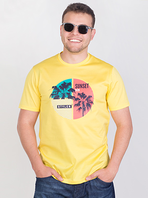 Μπλουζάκι σε κίτρινο χρώμα από μερσεριζέ - 96431 - € 23.62