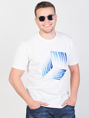 Λευκό μπλουζάκι με μπλε στάμπα run - 96440 - € 23.62