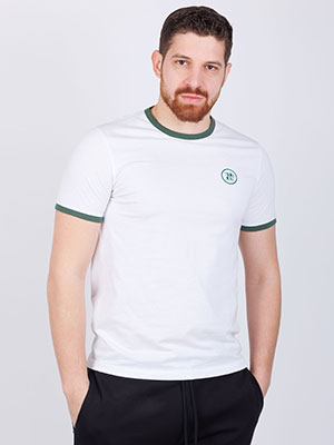 Κοντομάνικη μπλούζα με πράσινη στάμπα - 96467 - € 23.62
