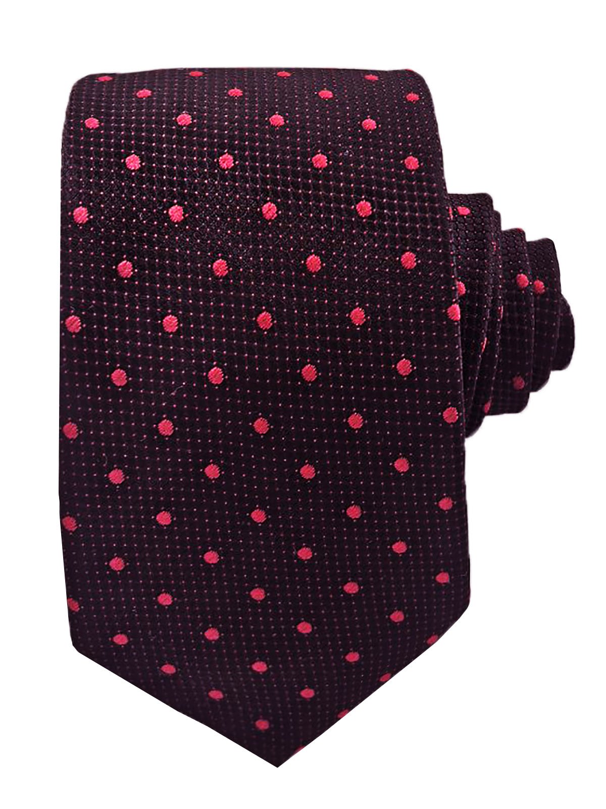 Черна вратовръзка с червени точки