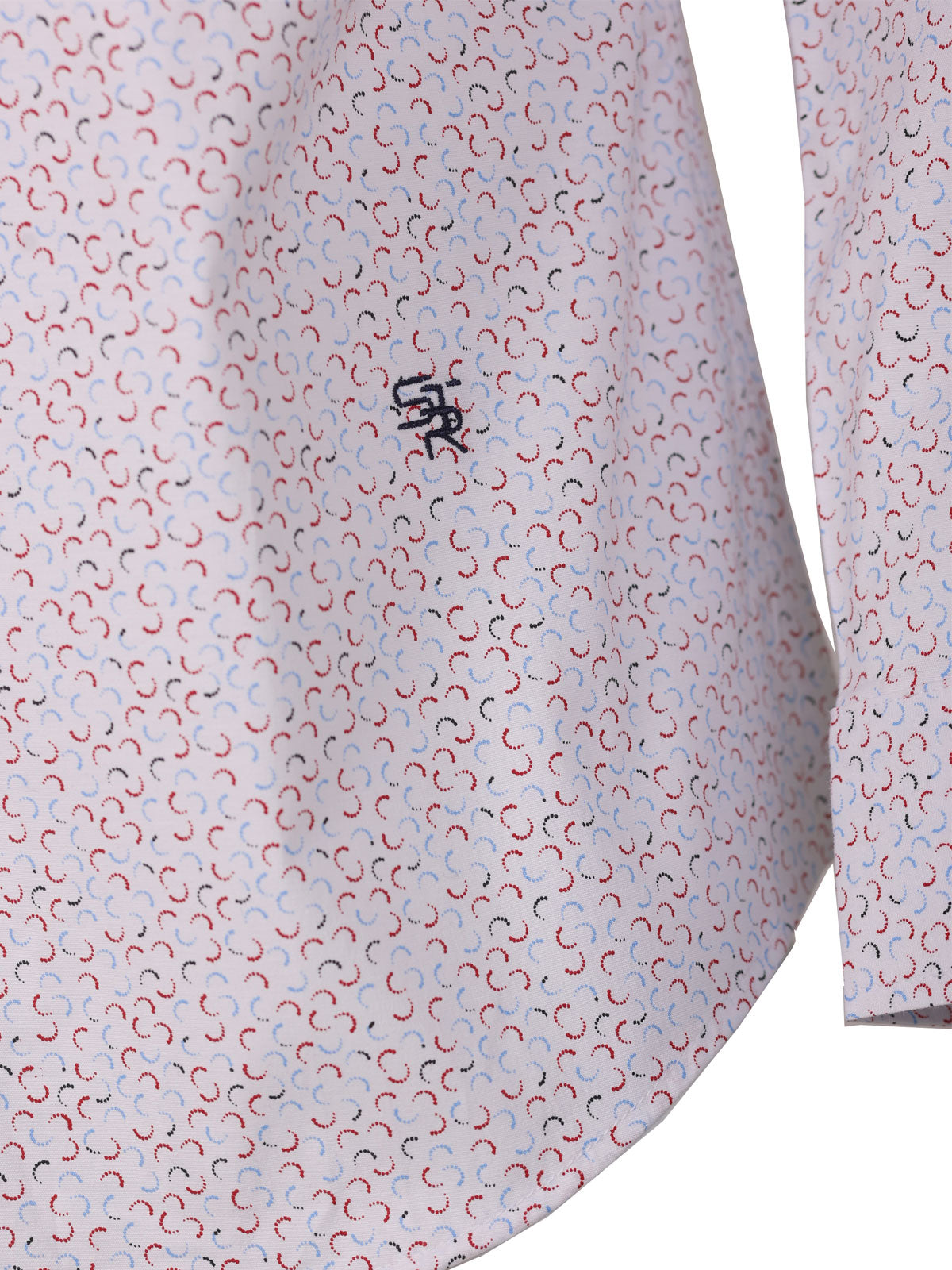 Риза в бяло с цветни полукръгове