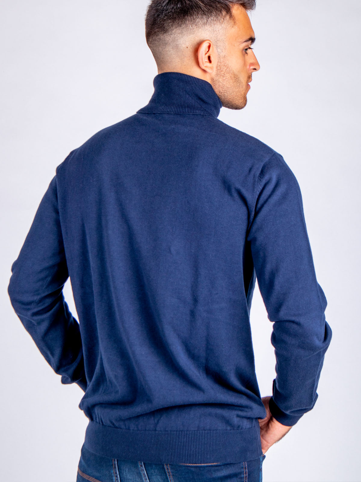 Тъмно синьо памучно поло