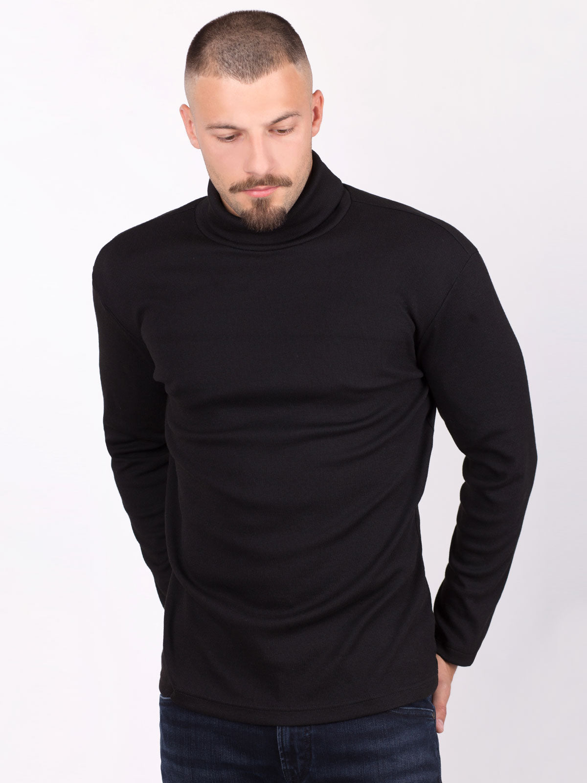 Поло блуза в черно