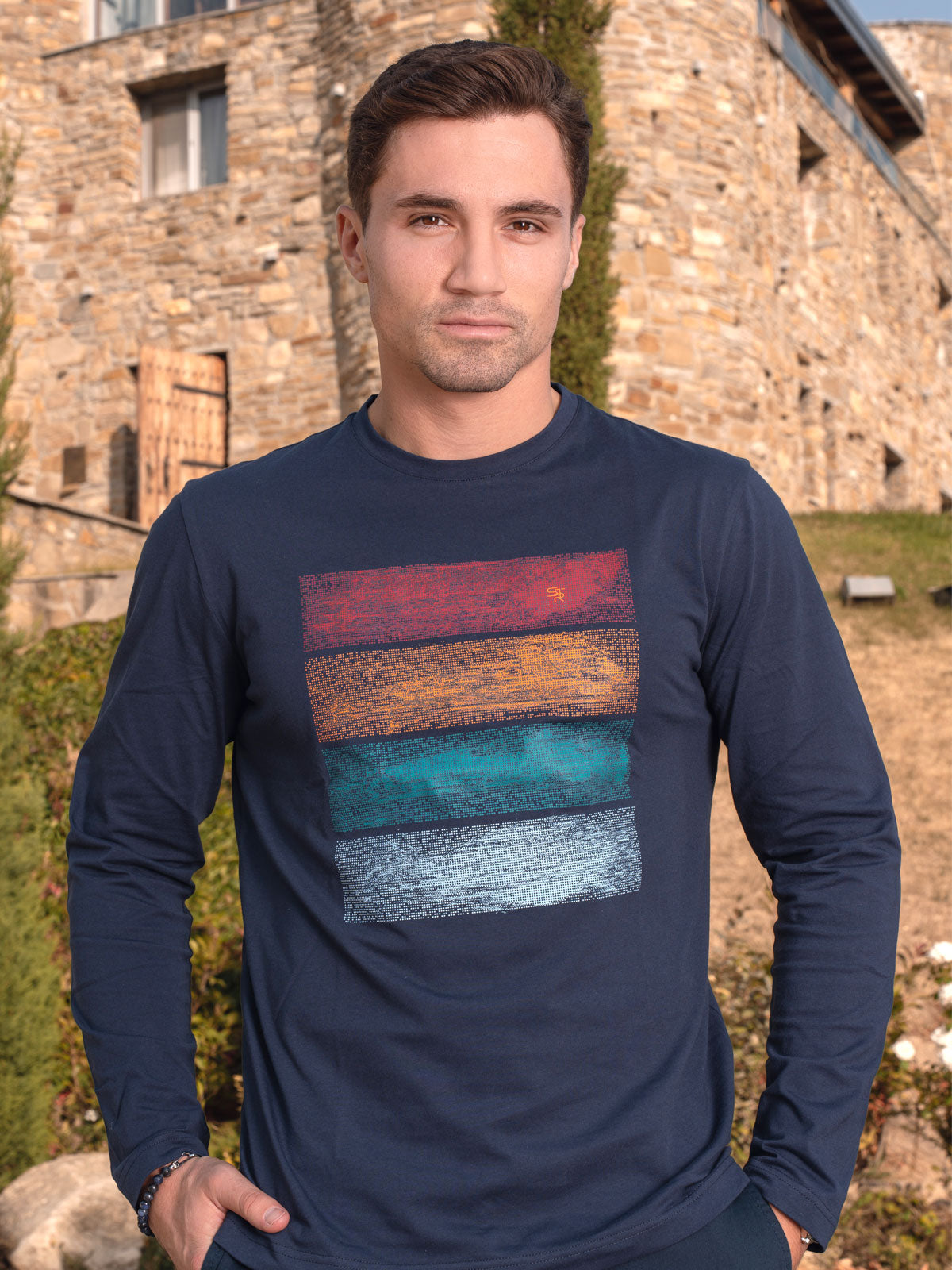 Тъмно синя блуза с печат