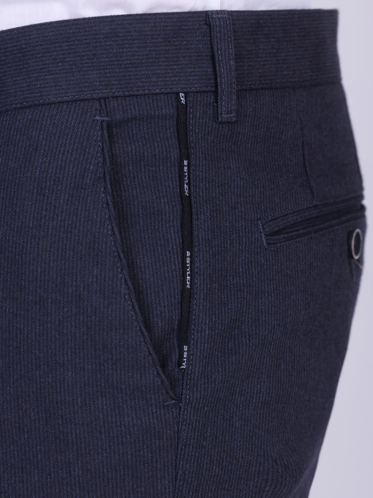 Панталон в графитено сиво