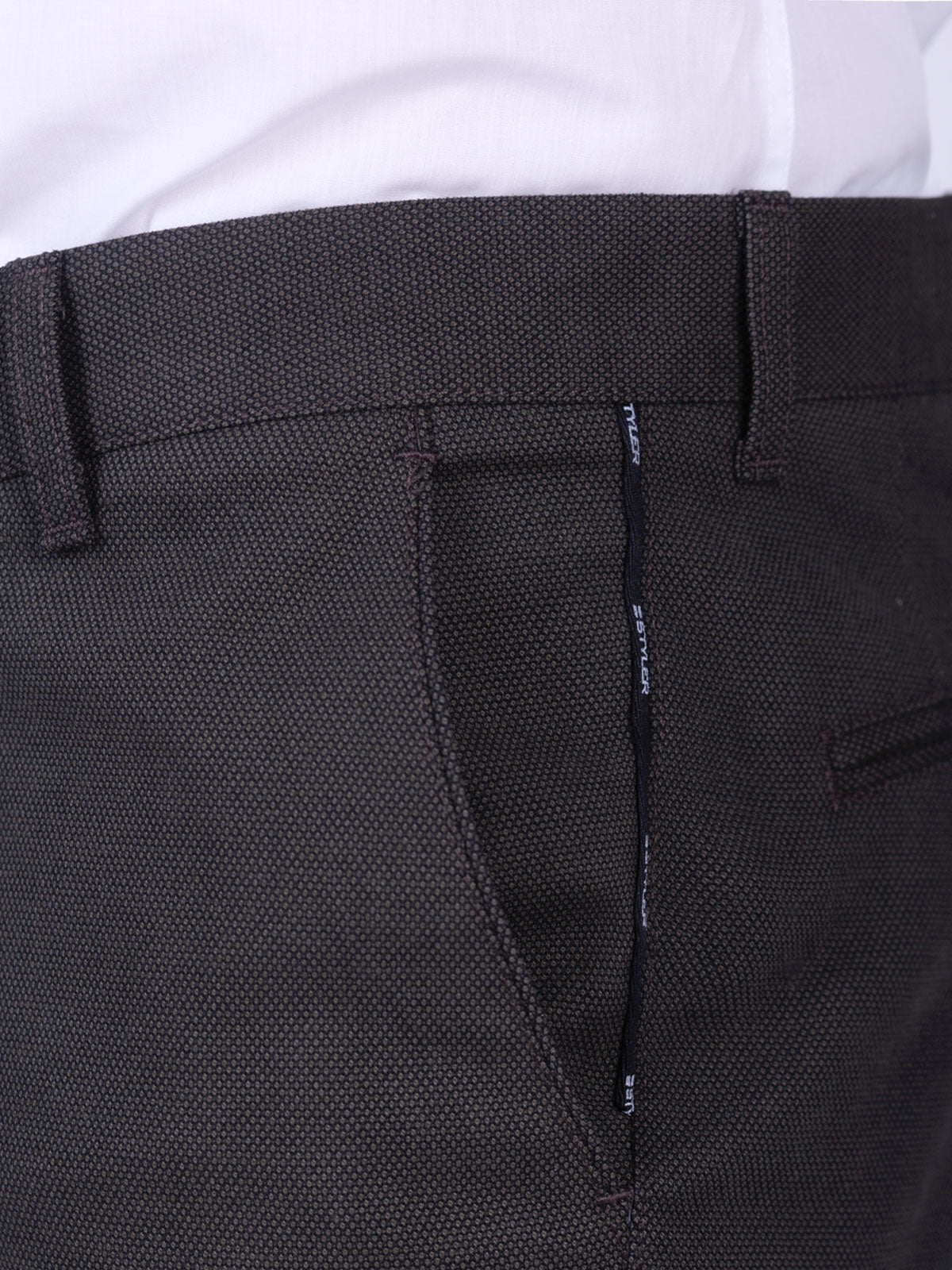 Панталон в цвят тъмно каки