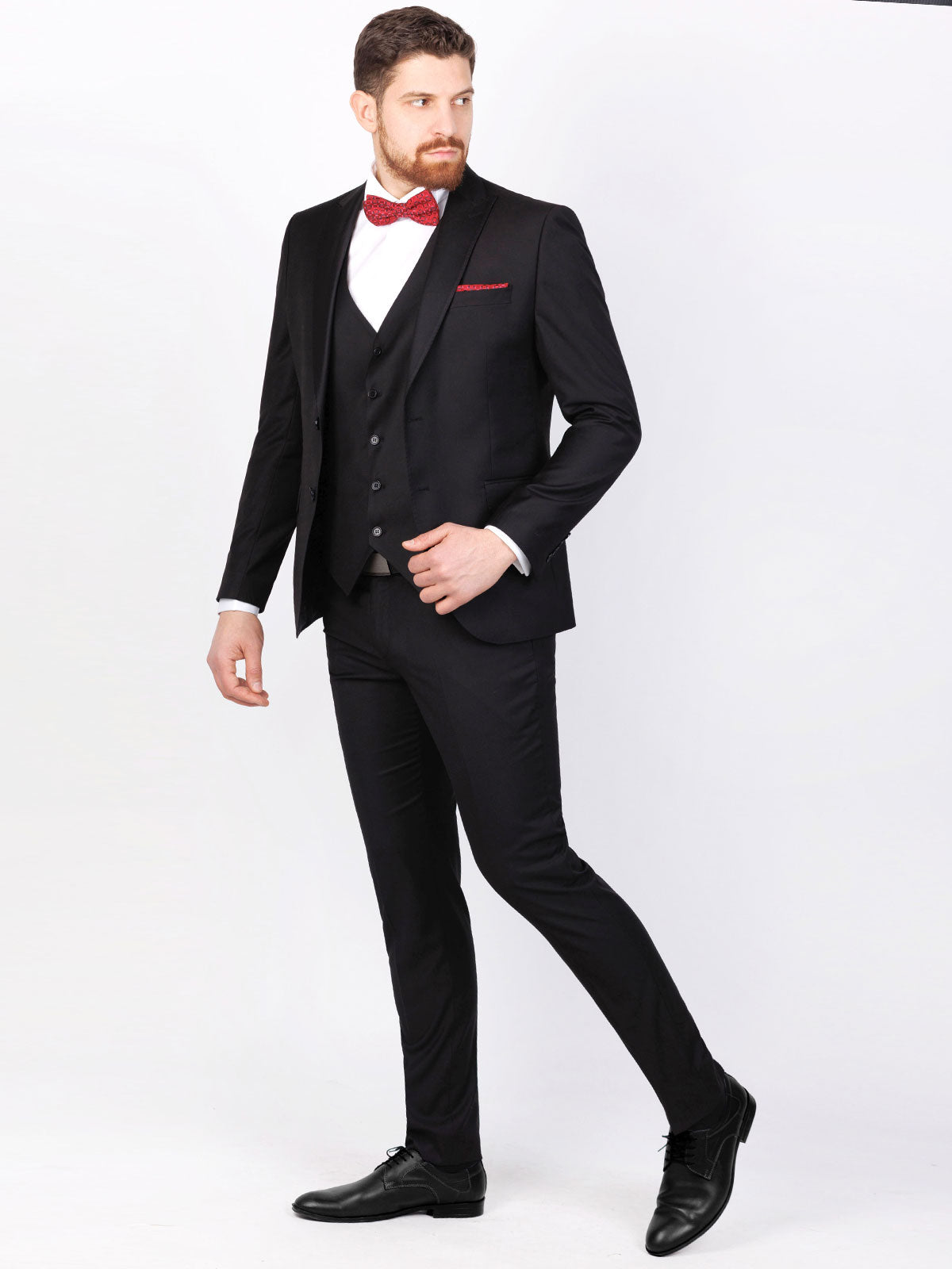 Панталон в класическо черно