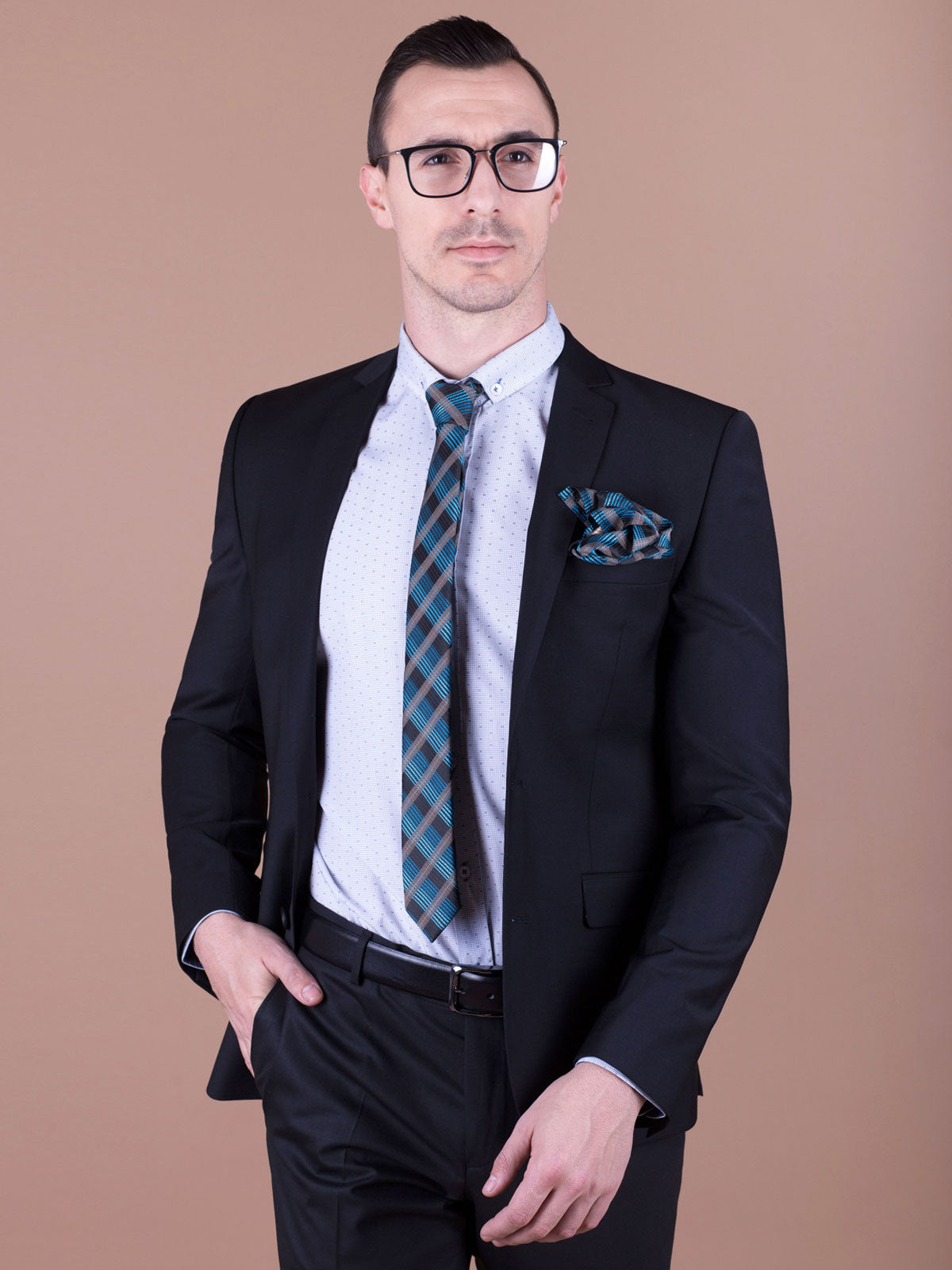 Елегантно сако с два шлица отзад