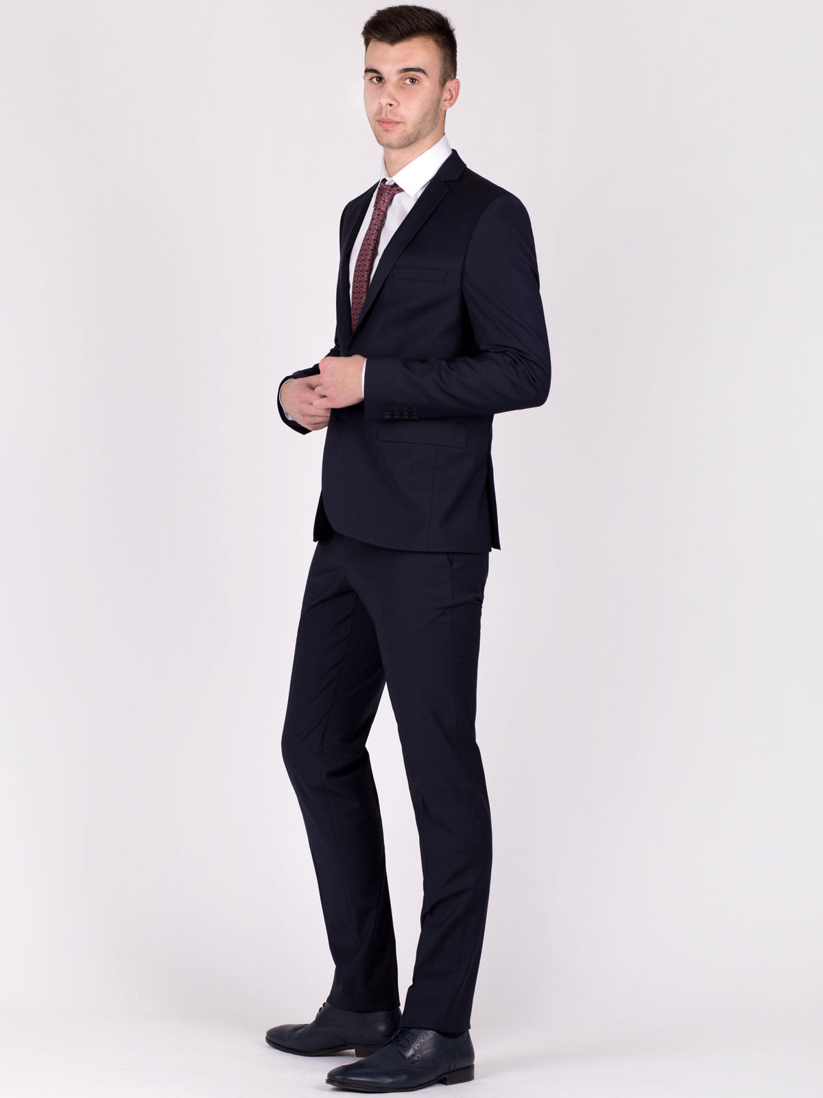 Елегантно сако в тъмно синьо