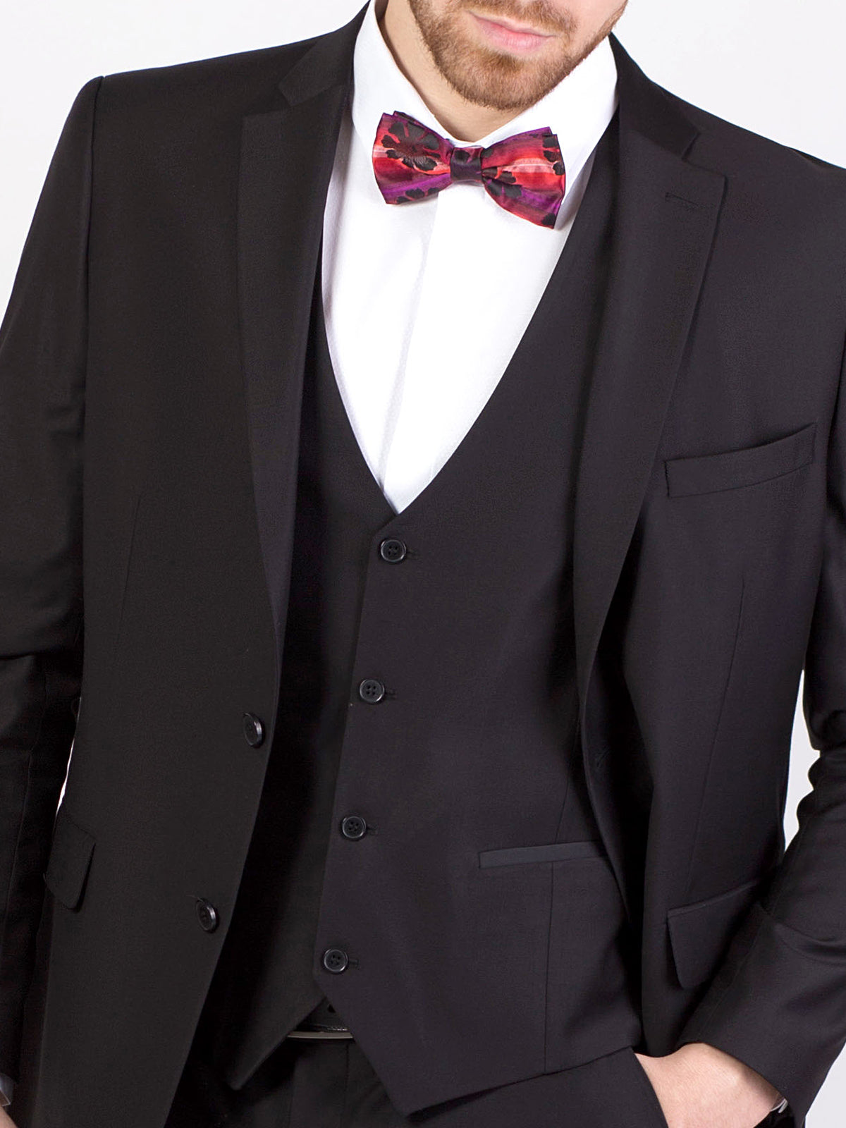 Черно класическо сако с втален силует