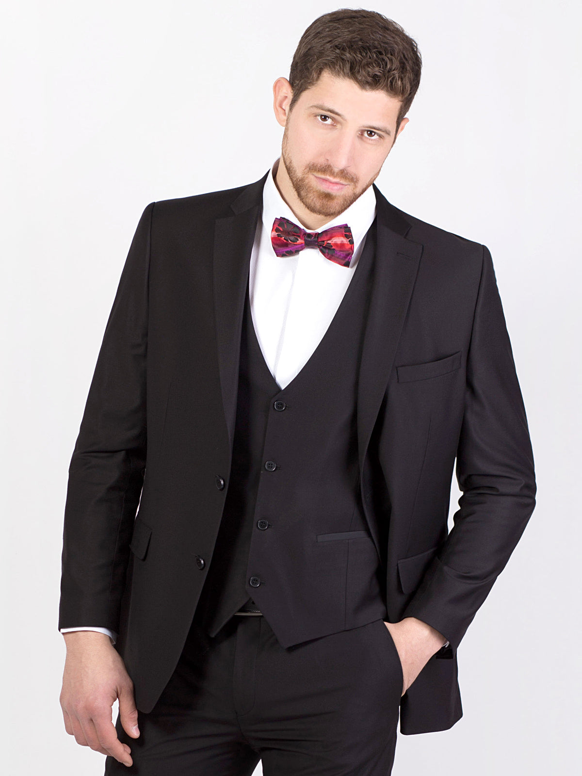 Черно класическо сако с втален силует