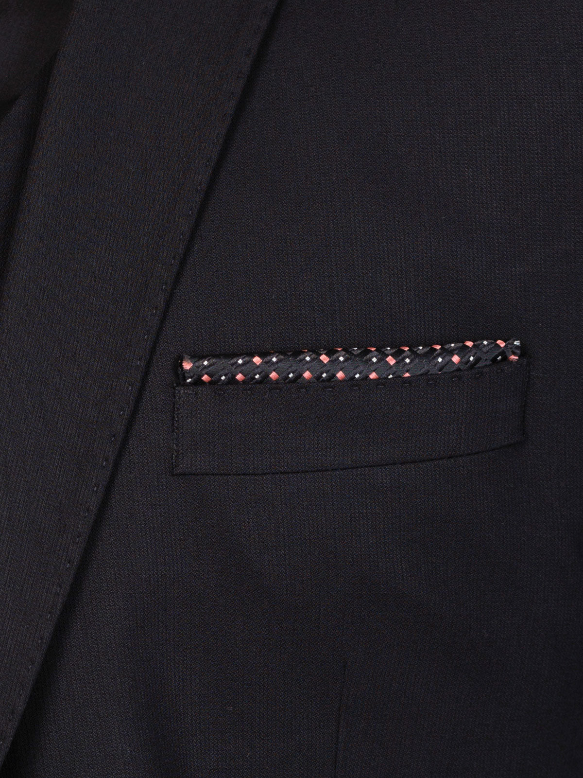 Черно вталено елегантно сако