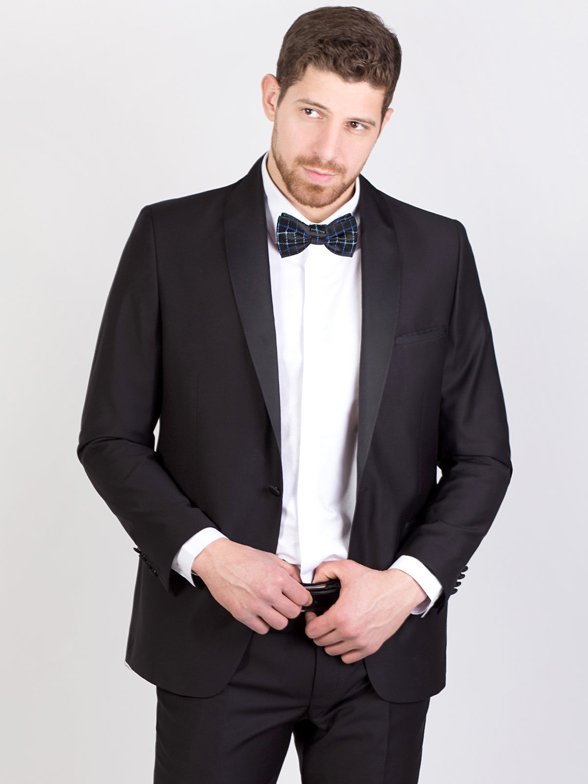 Черен мъжки костюм с шал яка